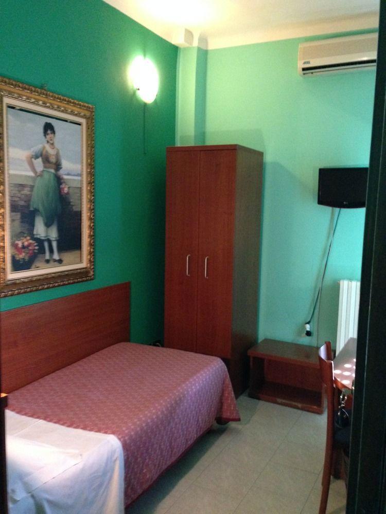 Hotel Bonola Milan Luaran gambar