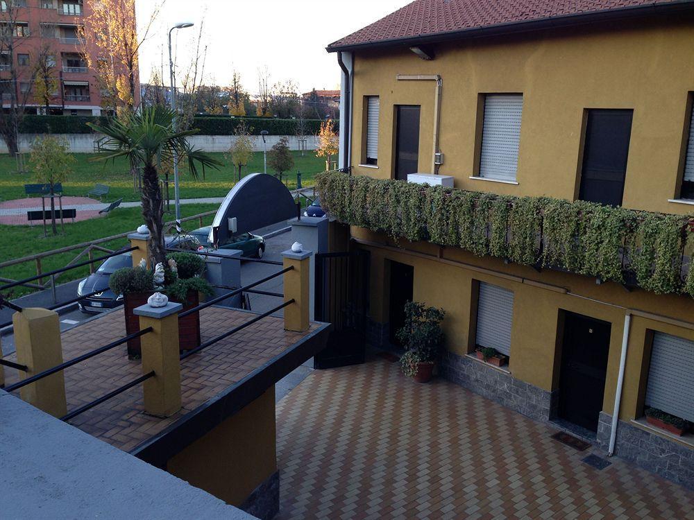 Hotel Bonola Milan Luaran gambar